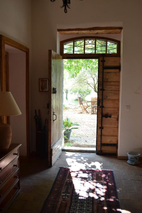 Chambres d hôtes de charme dans Mas La Souvine du 17ème, chambres climatisées Bédarrides Extérieur photo